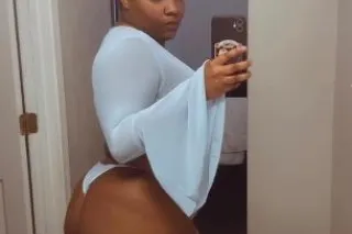 𝑵𝑬𝑾 𝑰𝑵 𝑻𝑶𝑾𝑵 📍WARM THROAT 😝 WET... - Image 3