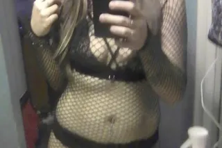 looking for a quick sloppy toppy, Full service or how about lets get freaky and explore your kinks! 😈🫦👅 - Image 5