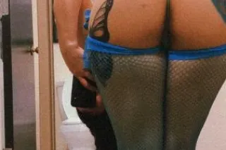 Back in town lets enjoy each o... - Image 3