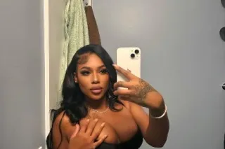 discrete treat New in town ❤ i... - Image 1