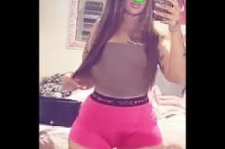 wet💦💦💦 - Image 1