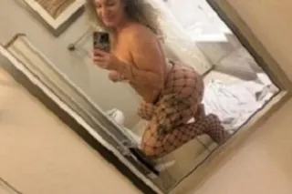 ⭐Your WET Pu$$Y HOTTIE GODDNESS💦Cum Suck me out😘Incall,Outcall,Content 24/7🆗 - Image 4
