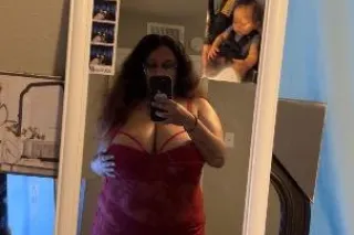 Cum Have A Good Time 💦READY NOW 📲Curvyy And Clean Pussy😫 - Image 2