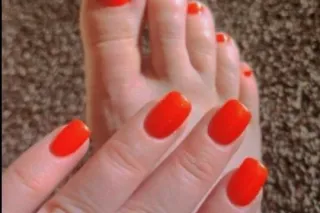 April SUNSHINE n SHOWERS S P E... - Image 2