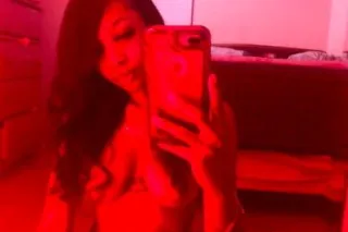 SMALL WAIST, BUBBLE BUTT INCAL... - Image 2