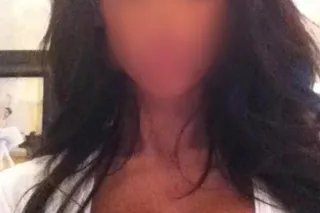 ✨BEAUTIFUL and BUSTY✨ Availabl... - Image 2