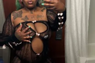 New In Town Ready For a Good T... - Image 2