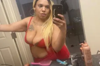 SUCK YOU DRY SUNDAY💋THIS MOIUT... - Image 2