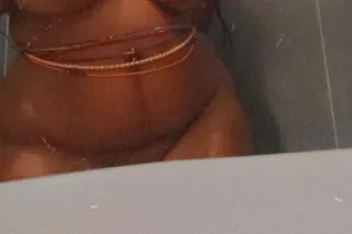 THICK ♡ SEXY ♡ CURVY 》YOUR #1 ... - Image 2