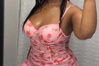 RACHEALS BACK!!! you're favorite playmate!!! - Image 1