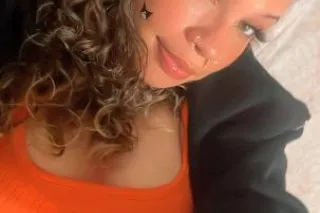 Im so Wet💦 come fuck me ☺ unti... - Image 1