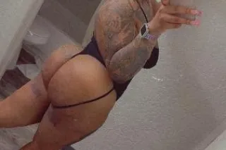 Tatted big RED ASS native & black content creator from Nola💦 31.1k on twitter! We must ft or google meet! incalls only! ALL HOLES🍑💦💦 - Image 7