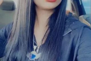 Pretty Face Thin Waist, perky ... - Image 2