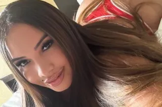 Sexy Gilr - 25 - Image 2