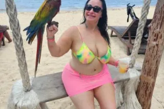 Curvy Dark Hair Brown Eye Southern MILF IM BACK - Image 8