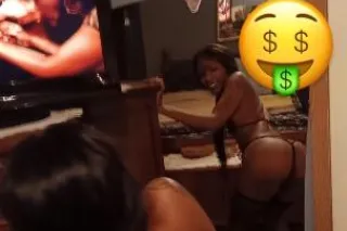 sexy saturday - 26 - Image 2