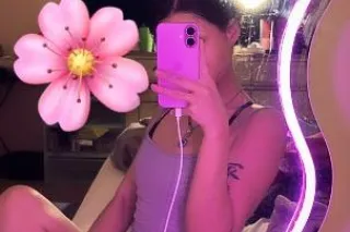 THE BESTEST PLAYHOUSE BACK IN TOWN 💋 - Image 2