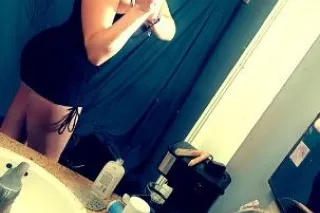 Breathtaking Young Beauty 💕 Av... - Image 2