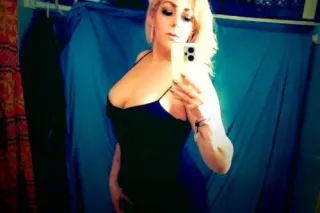 Breathtaking Young Beauty 💕 Av... - Image 1