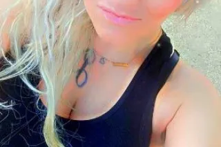 MISS SEXY BLUE EYED FOX - 34 - Image 1