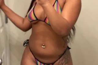 Your favorite girl🙋🏽♀BACK IN T... - Image 1