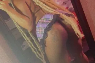 MILF PUSSY✅YO BEST EATER, WITH... - Image 1