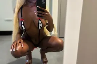 🆕 Girl in Town for 𝓜𝓮𝓶𝓸𝓻𝓲𝓪𝓵 𝓓𝓪... - Image 3