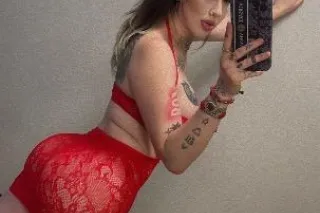 2 girls 🫧💦💞🤫 THICK HORNY white... - Image 2