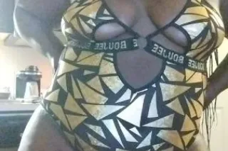 Available Now 😜💦🍫 - Image 6