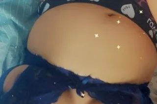 Phoenix 🩵 - 26 - Image 1