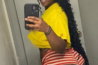 OUTCALLS/Brownskin Busty🥰 - 24 - Image 3