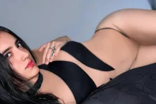 Available new hot girl in town... - Image 3