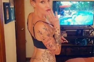 Blonde Baddie - 42 - Image 4