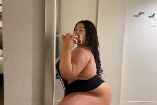 MISS WET PUSSY🍒💦✨I WANT TO GAG... - Image 3