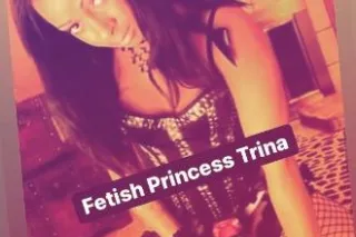 Strap on Queen..What fetish ti... - Image 2