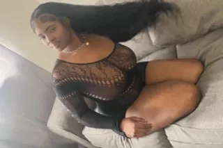 COME GET THIS CHOCOLATE PUSSY ... - Image 2