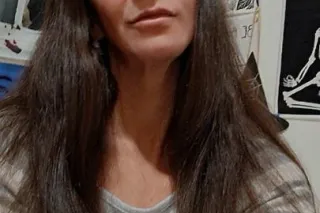 Slim-Thick Sexy Mature and discreet!! AVALIABLE By 6pm today!! Make appts now!! - Image 9