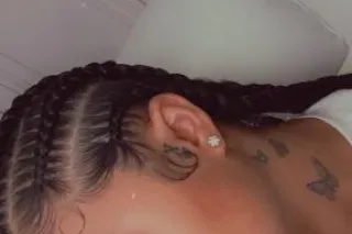 Busty Foreign with a fat wet pussy💦🫦😍 - Image 5