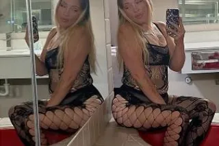 Blondes always have the most f... - Image 4