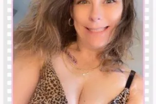 🙈 “Queen Bee: The Sensational ... - Image 4