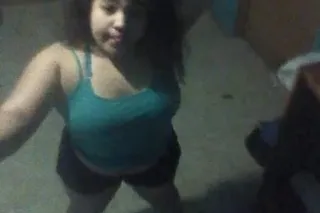 Young female looking for lust not love - Image 6