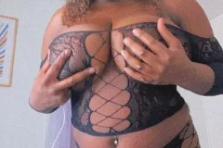 Available 24hr BOOK ME - 26 - Image 2