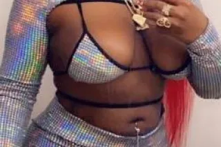 HELLO IM PARIS SWEET SEXY AN D... - Image 3