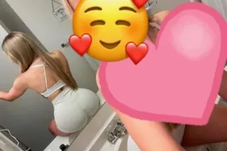 🌹NEW IN TOWN🌹🔥Your Dream girl ... - Image 1