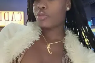 darkskin cutie ready to fuck 😉... - Image 2