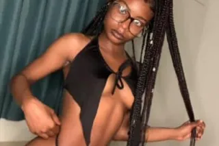 HELLO DADDY😻😏🤩 NEW HOT GIRL😏🙈 AVAILABLE 24/INCALL/OUTCALL 🕒✅YOUNG TEMPTATION🌶💦 COME AND FULFILL YOUR FANTASY👄 - Image 4