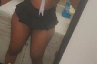 Sexy Ass Lil Mama Brownskin Ba... - Image 1