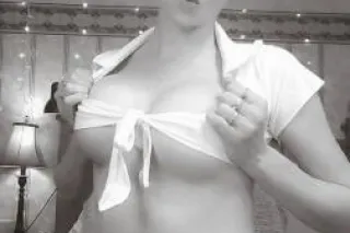 so Im so wet right now theres a wet stain on my paties that is wrapped around a buldging, throbbing pussy and god damn, I WANT Some DICK IN ME! when I watch these videos I AUTOMATICALLY GET WET AF - Image 4