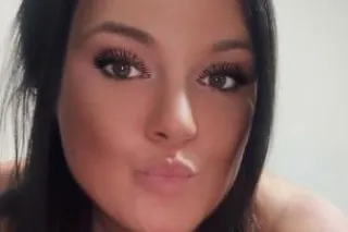 Sweet, Discreet, & Ready 2 Mee... - Image 1