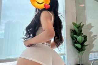 Hi love, I'm available, a sexy... - Image 3